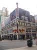 Hard Rock Cafe Toronto: unser Jeep (links) vor dem Hard Rock Cafe in Toronto