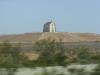 Church on the Hill: im Vorbeifahren sehen wir auf dem künstlichen "Hill of Prayer"
die "Church on the Hill" des Örtchens Felicity direkt bei Yuma,
aber auf der kalifornischen Seite des Colorado Rivers