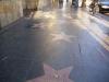 Walk of Fame: auf dem Fußweg des Hollywood Boulevard in Hollywood, Los Angeles
kann man auf dem Walk of Fame die Stars mit Füßen treten
(außer Muhammad Ali, dessen Stern an der Fassade des Dolby Theatres angebracht ist)