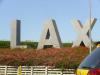 LAX: unser Weg nach Norden führt uns auf dem Highway 1 (der hier Sepulveda Boulevard heißt)
direkt unter den Start- und Landebahnen des Los Angeles International Airport (LAX) hindurch