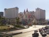 Excalibur: von der Fußgängerbrücke über die Tropicana Avenue aus
haben wir auch einen tollen Blick auf das am Las Vegas Strip gelegene
Casino/Hotel Excalibur im Stil einer mittelalterlichen Burg