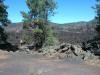 Lava Flow: hier steht Mama (Katy) vor dem ca. 800 Jahre alten Lavastrom des Sunset Crater,
einem 2451 m hohen Vulkan im Sunset Crater Volcano National Monument