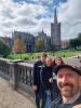 wir vor der St. Patrick's Cathedral: vor der St. Patrick's Cathedral in Dublin 