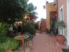 Genua klghk: Vorm Bauernhof neben der Terrasse, wo wir wir unser Abendessen Einnahmen.