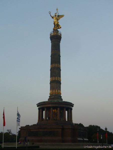 die Siegessäule auf dem Großen Stern in Berlin
